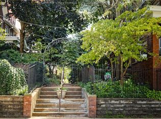 4 Arlington Ct, Charleston, WV 25301