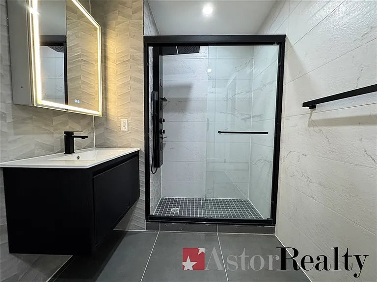 30-85 31st St #2E — Photo 9