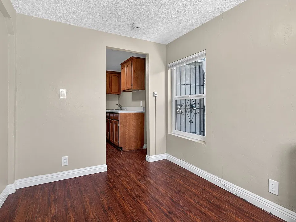 429-431 East 49th St.