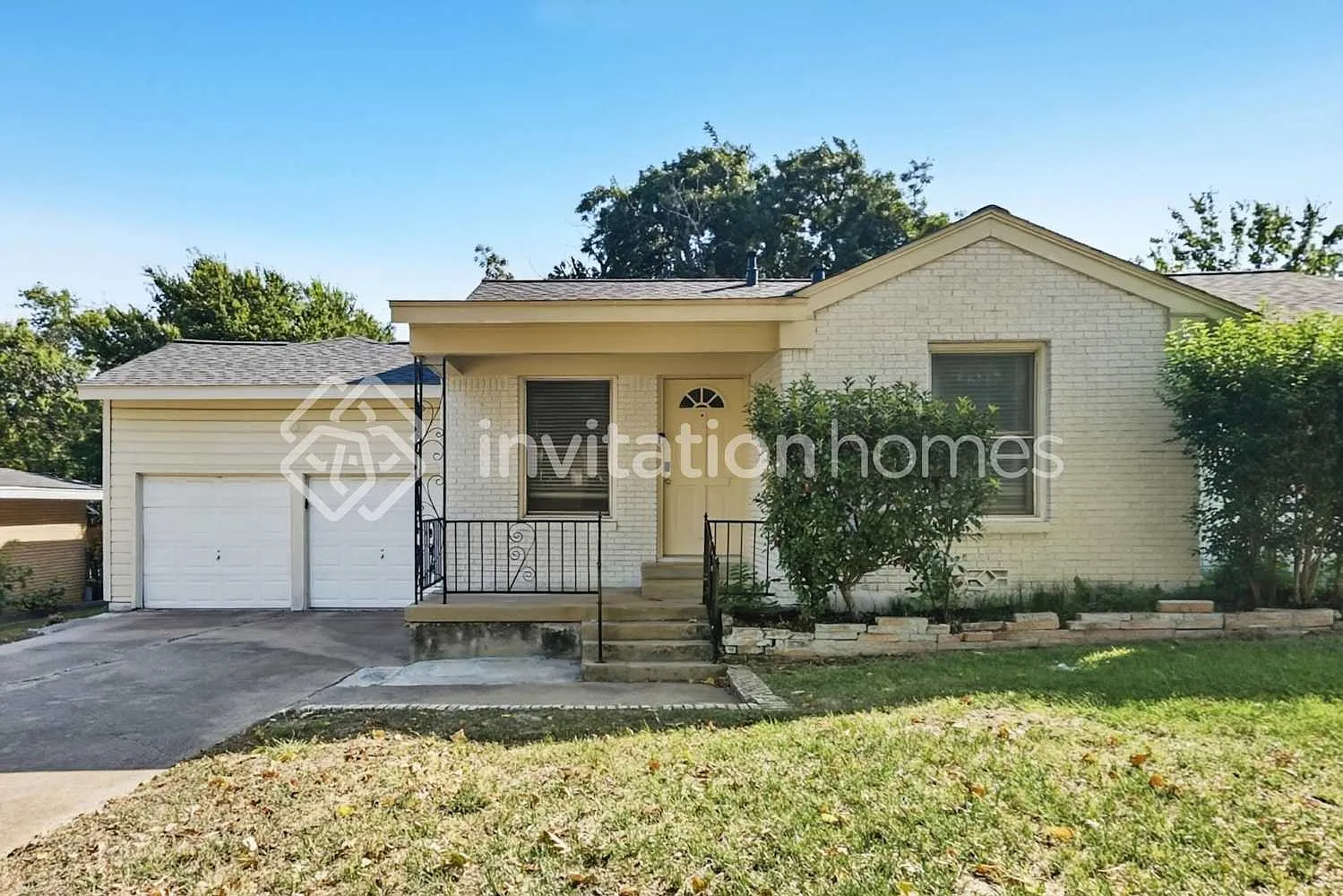 3812 Cornish Fort Worth, TX 76133 — Photo 1