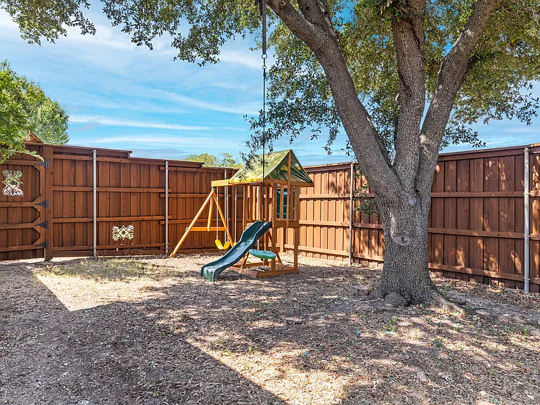 742 Big Bend Dr — Photo 23