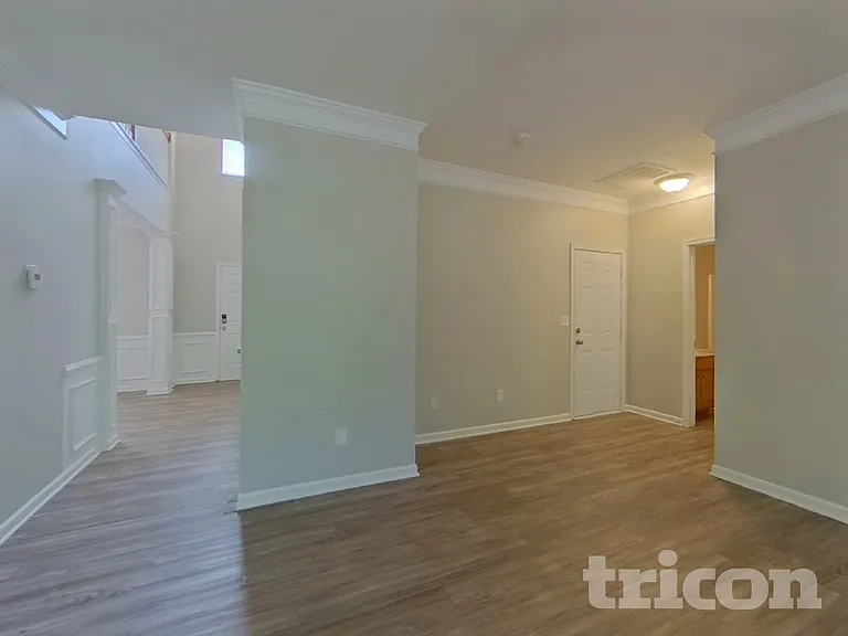 2721 Forest Grove Ct — Photo 2
