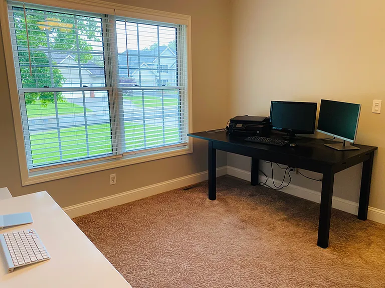 Office Den 2_06042021