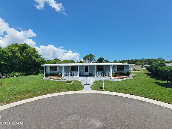2nd image of 734 Sheldon Cir