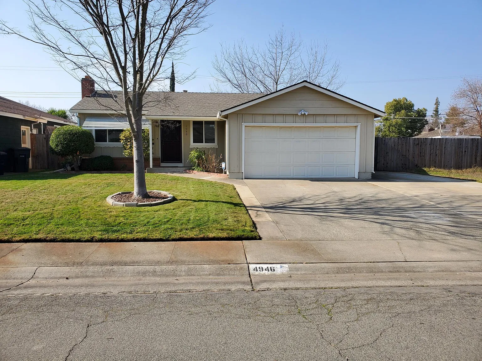 4946 Toronto Way photo 1