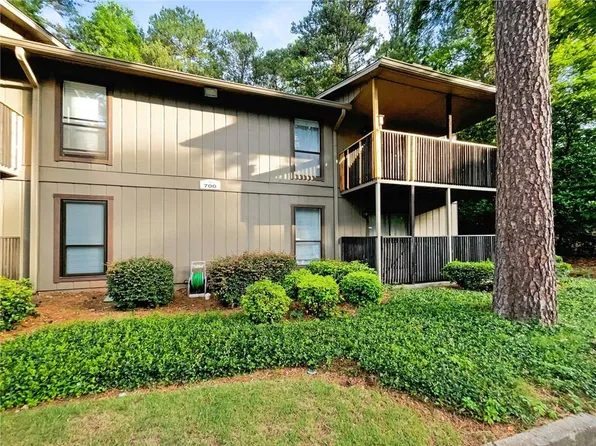 707 Cumberland Ct SE, Smyrna, GA 30080