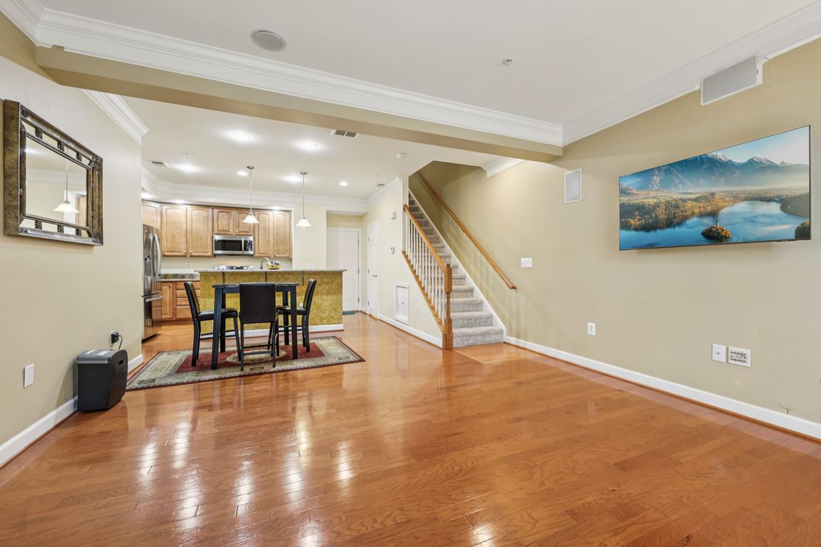 next background image