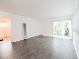 247 Avenida Del Poniente