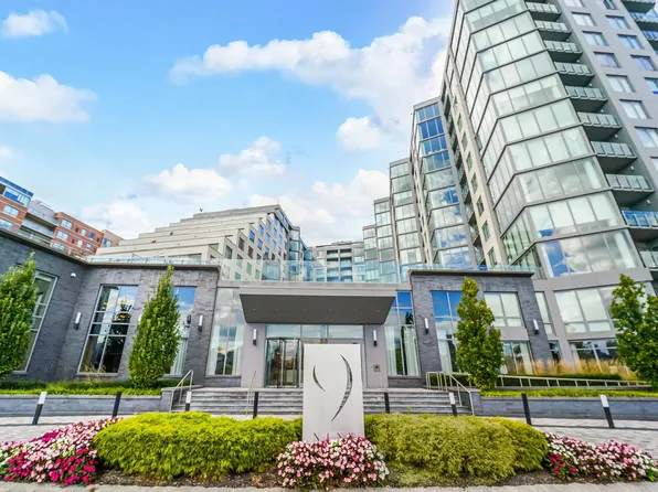 9 Avenue At Port Imperial Unit 326, West New York, NJ 07093