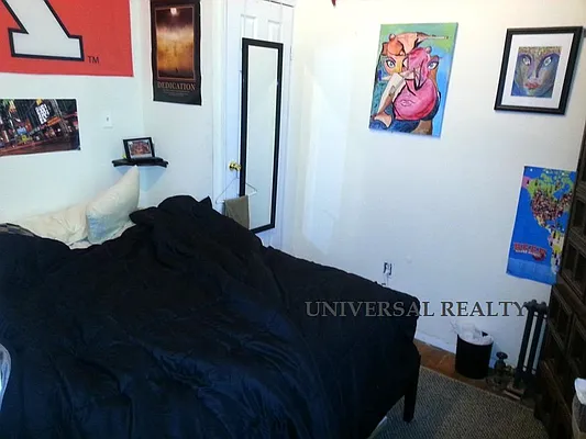 Rented by Universal Realty Group | media 38