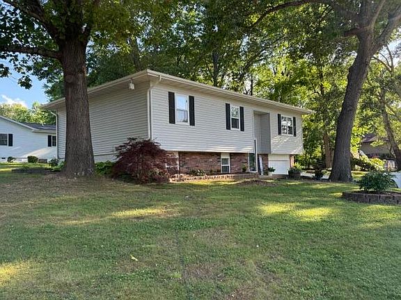 2nd image of 2402 Lambe Avenue