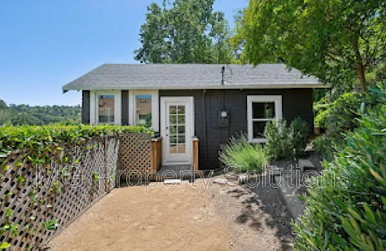 1405 San Anselmo Ave — Photo 40
