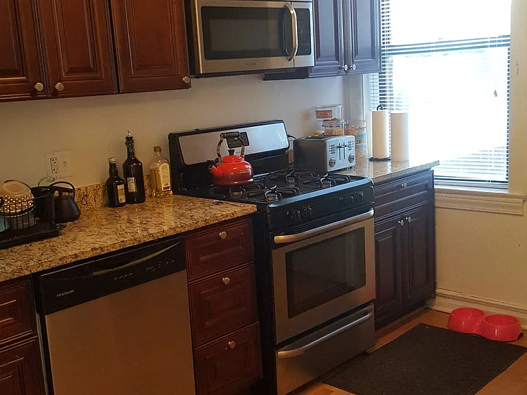 3720-24 N. Sheffield — Photo 11