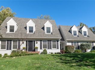 4644 W 137th Ter, Leawood, KS 66224