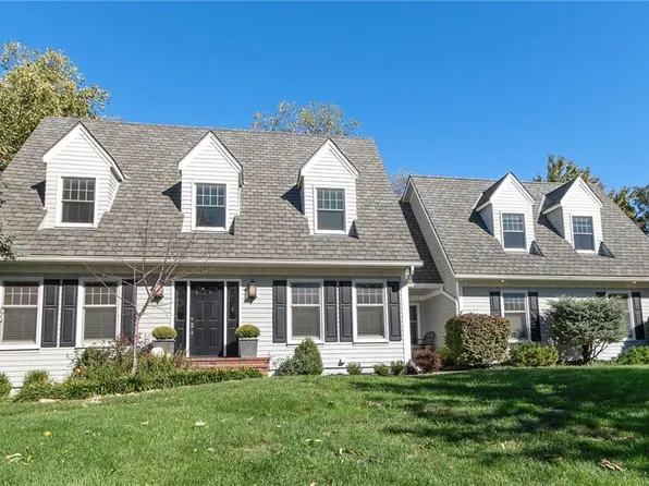 4644 W 137th Ter, Leawood, KS 66224