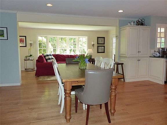 4th image of 27 Sandpiper Ln