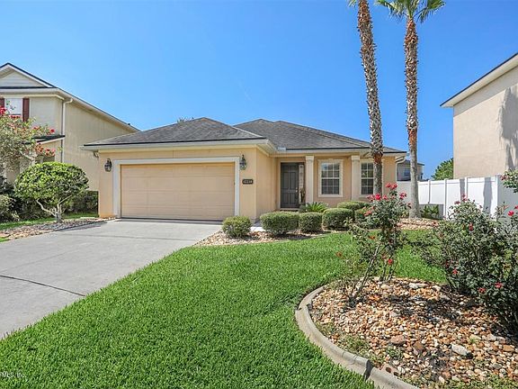 2nd image of 12218 Woodbend Ct