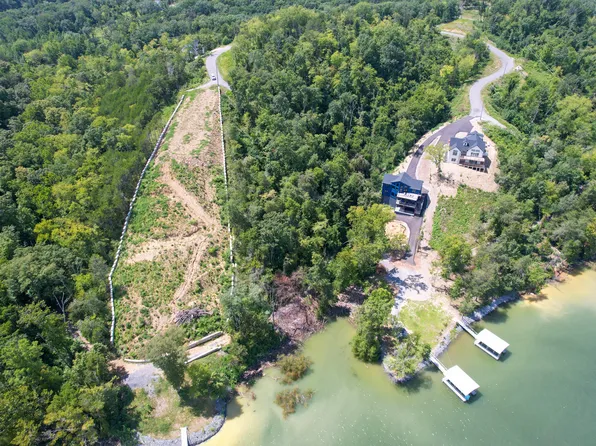 74 Clear Point Trl, Dandridge, TN 37725