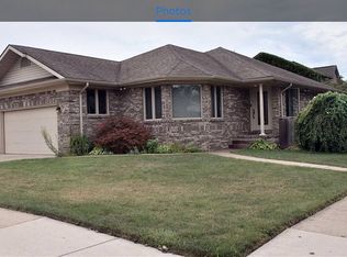 404 6th St, Wyandotte, MI 48192