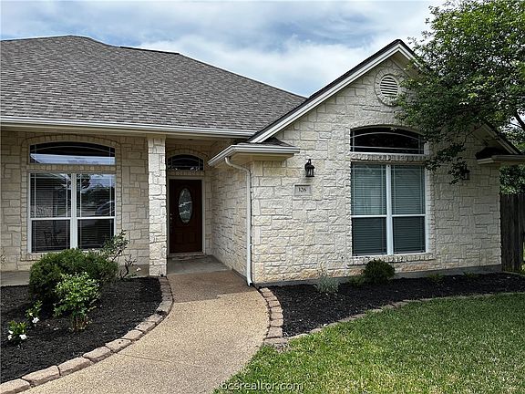 2nd image of 326 Agate Dr