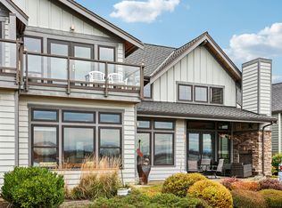 9454 Turnstone Ln, Blaine, WA 98230