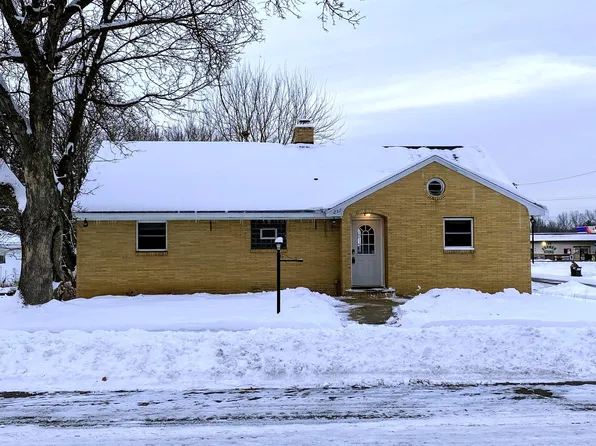257 E McKinley Ave, Fall Creek, WI 54742