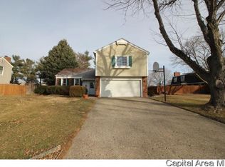 605 Stonehill Dr, Sherman, IL 62684