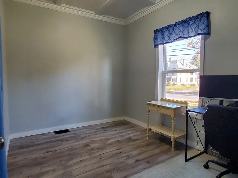 532 James St #2 — Photo 10