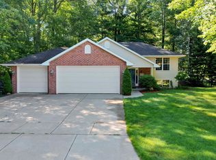 3193 Open Gate Trl, Green Bay, WI 54313