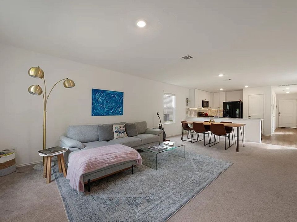1st image of 68 Trinity Cir