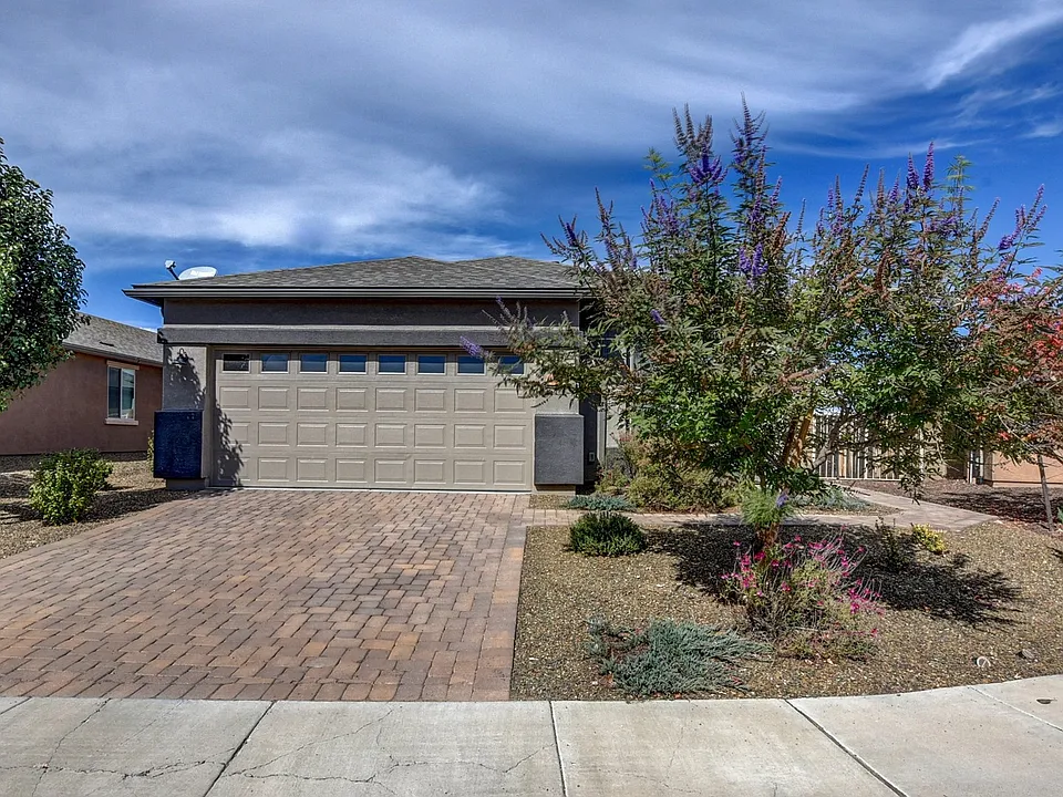 8008 N Music Mountain Ln