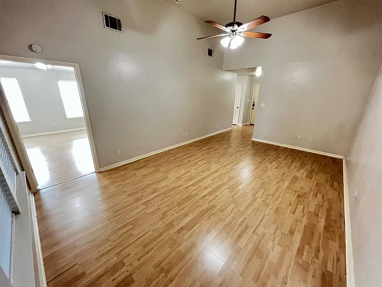 803 Sable Trail Ct — Photo 3