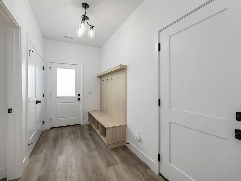 4607 Twisted Pine Dr — Photo 2