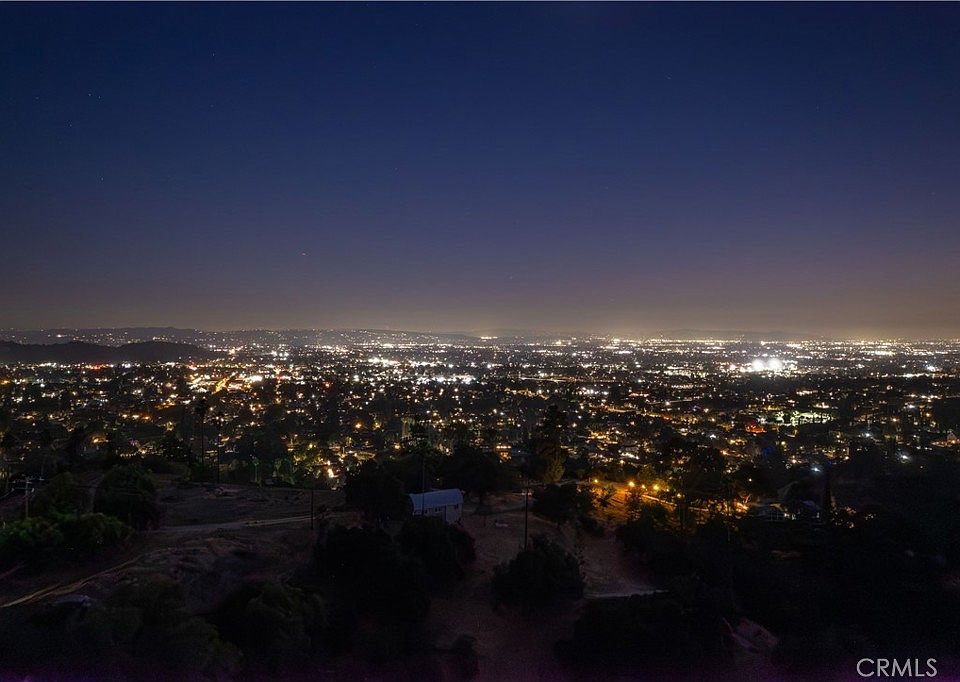 1st image of 947 N Glendora Ave