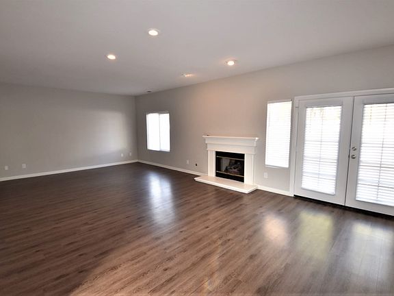 3rd image of 681 Avenida Del Sol