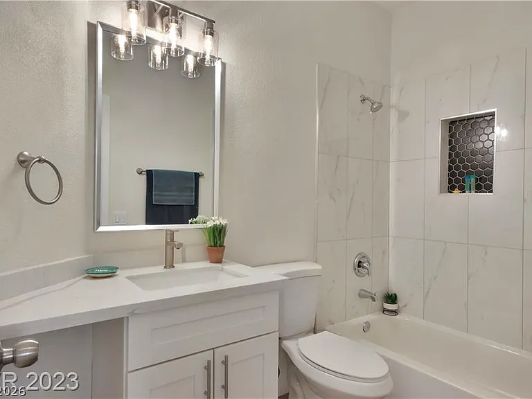 3816 Cape Royal St — Photo 17