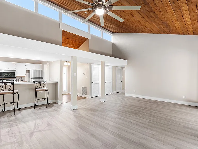 4187 Abbey Ct — Photo 9