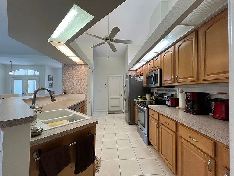 17146 Marydale Rd — Photo 12