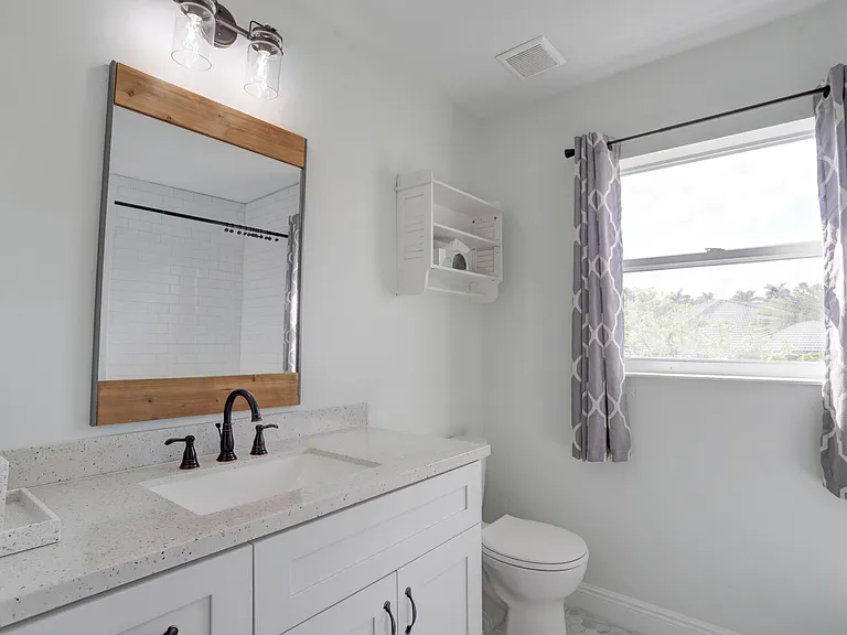 4018 Bluff Harbor Way — Photo 28
