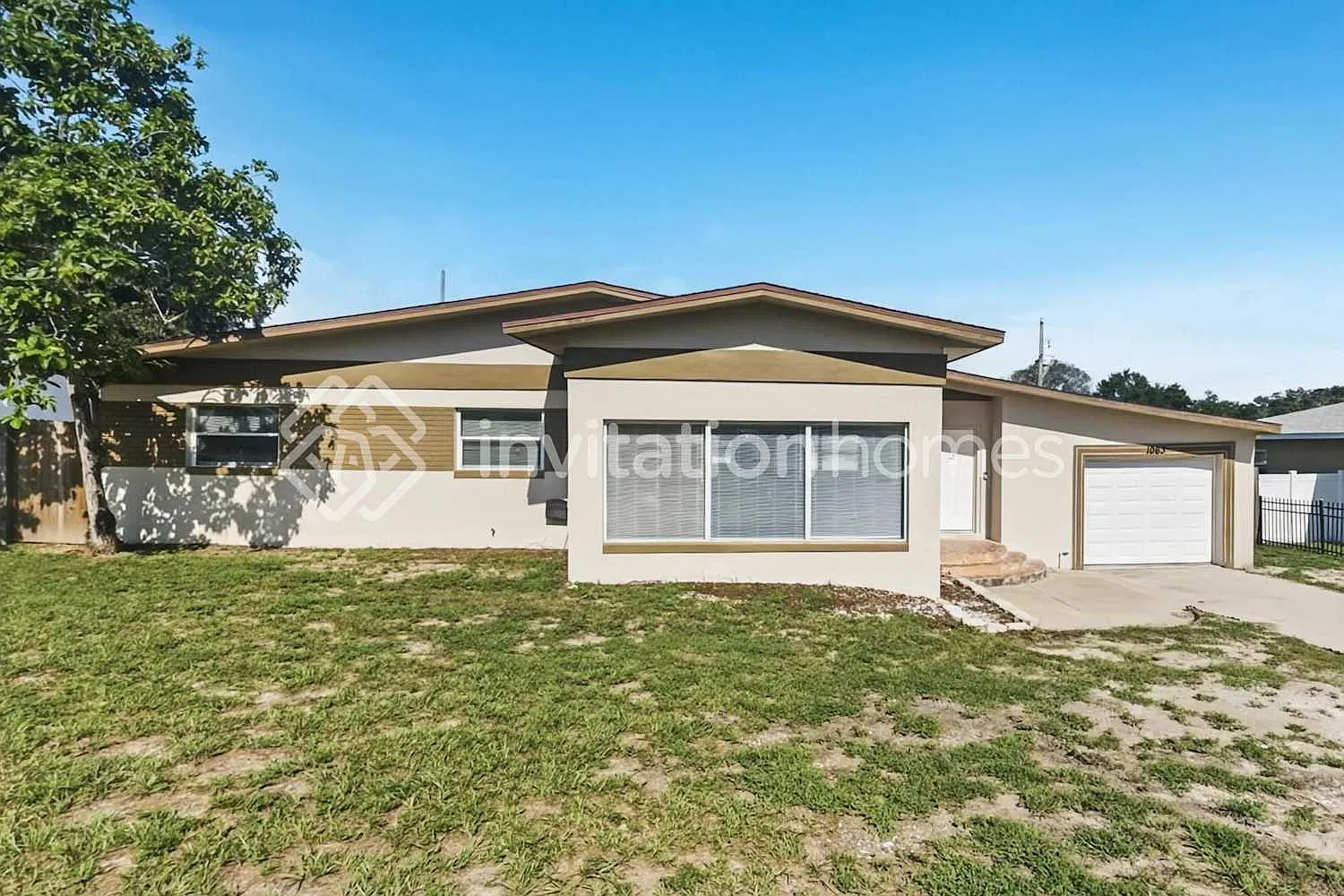 1063 Indian Rocks Rd S Largo, FL 33770 — Photo 1