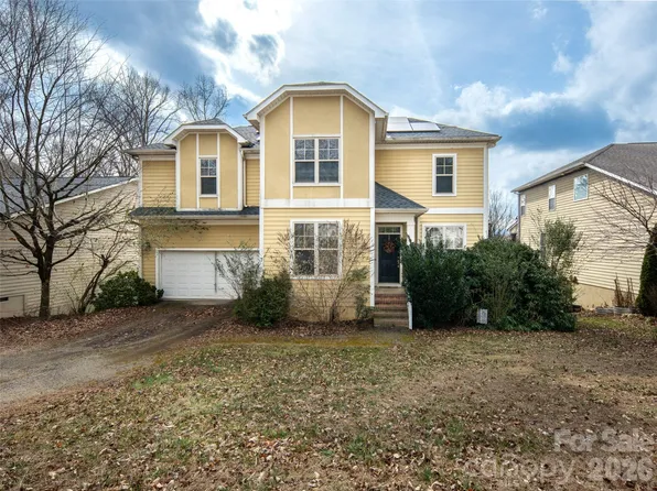 106 Mountain Dr, Biltmore Lake, NC 28715