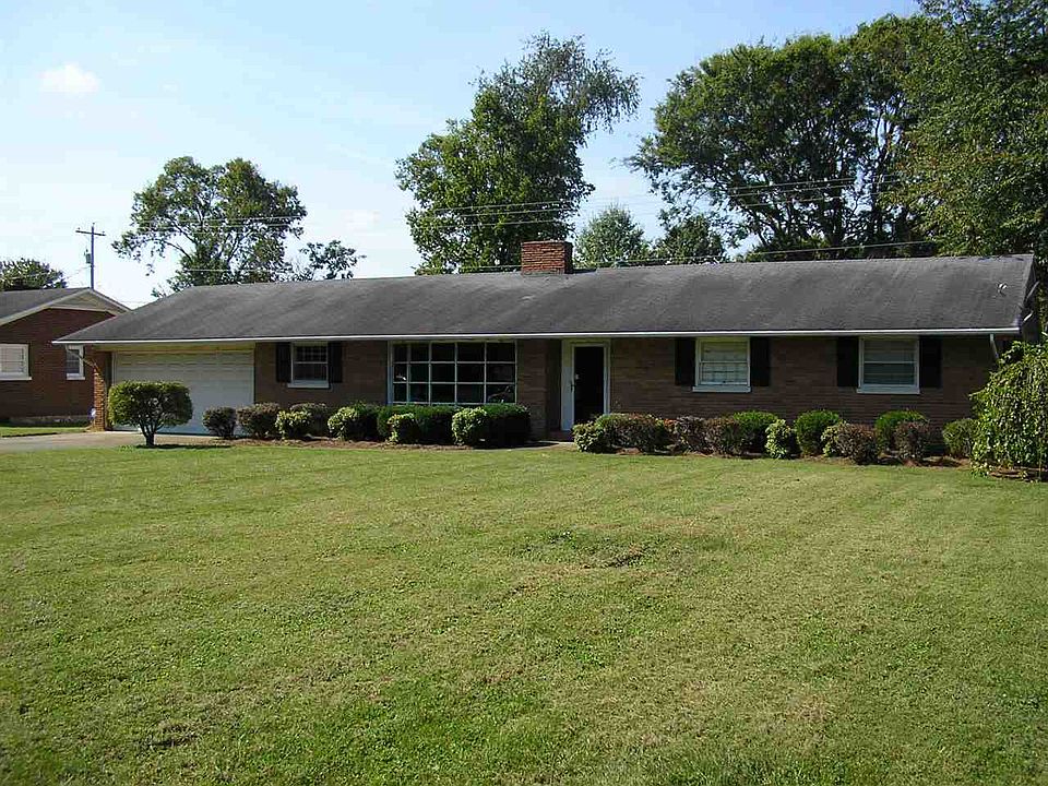 1st image of 801 Hampton Dr