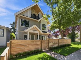 3206 Georgia St E, Vancouver, BC V5K 2L3