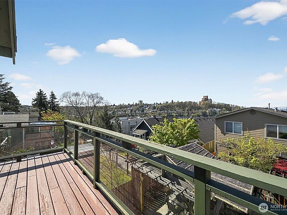 4th image of 817 20th Avenue S