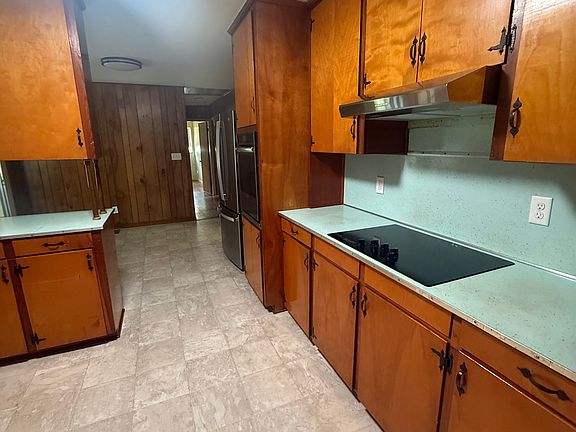 4th image of 129 Becky St