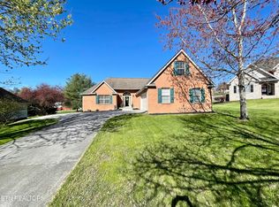 7407 Crossbow Ln, Corryton, TN 37721