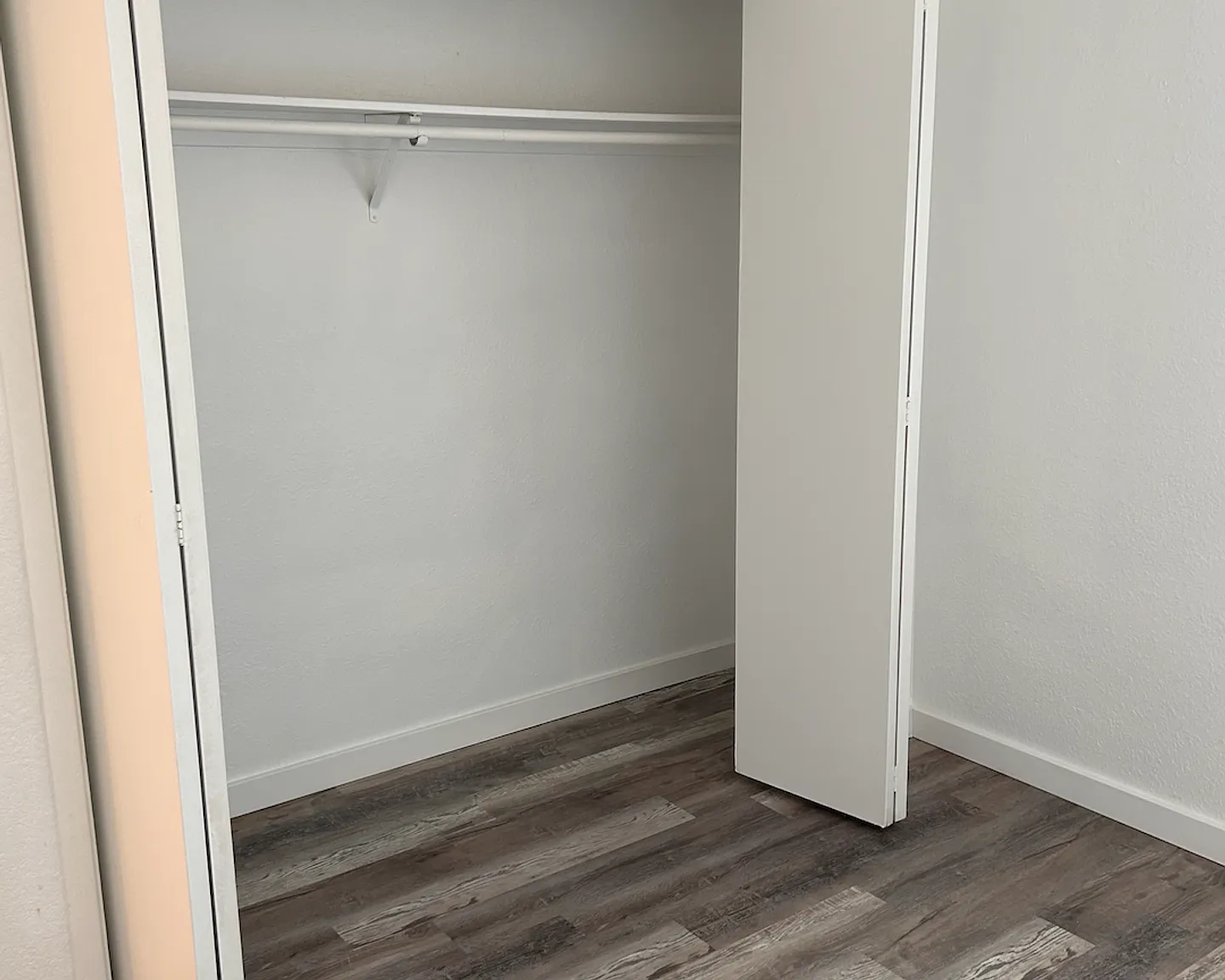 2 bed, 750 sqft, $1,199 — Photo 4