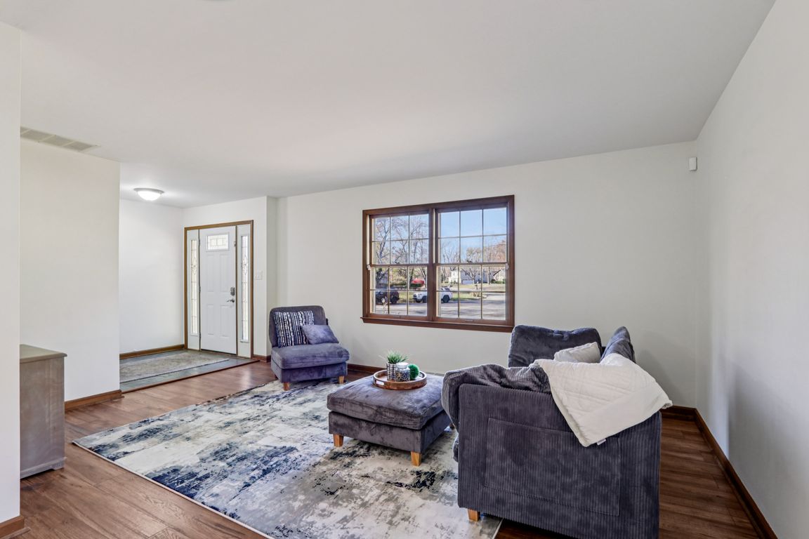 next background image