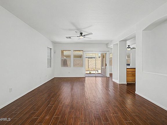 4th image of 8742 E LOMITA Avenue