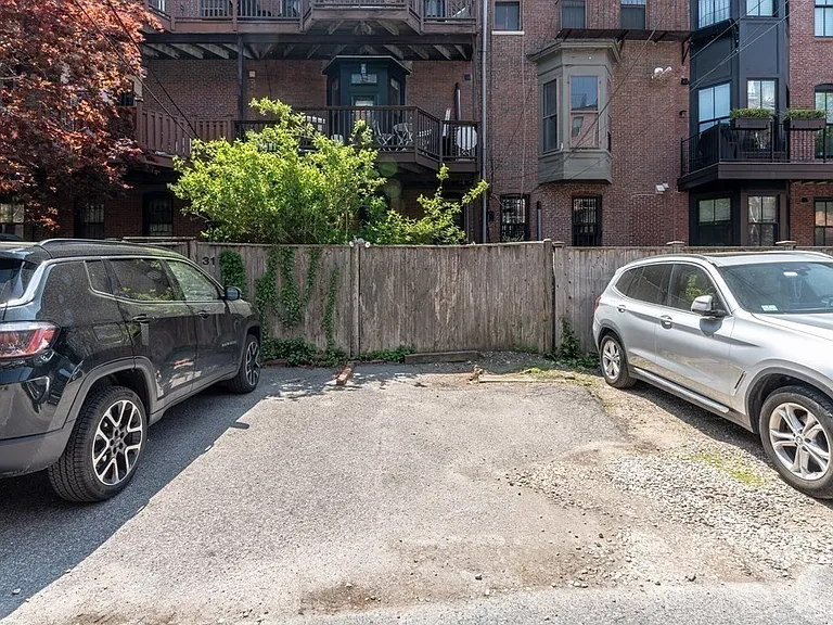 31 Concord Sq #2 — Photo 21